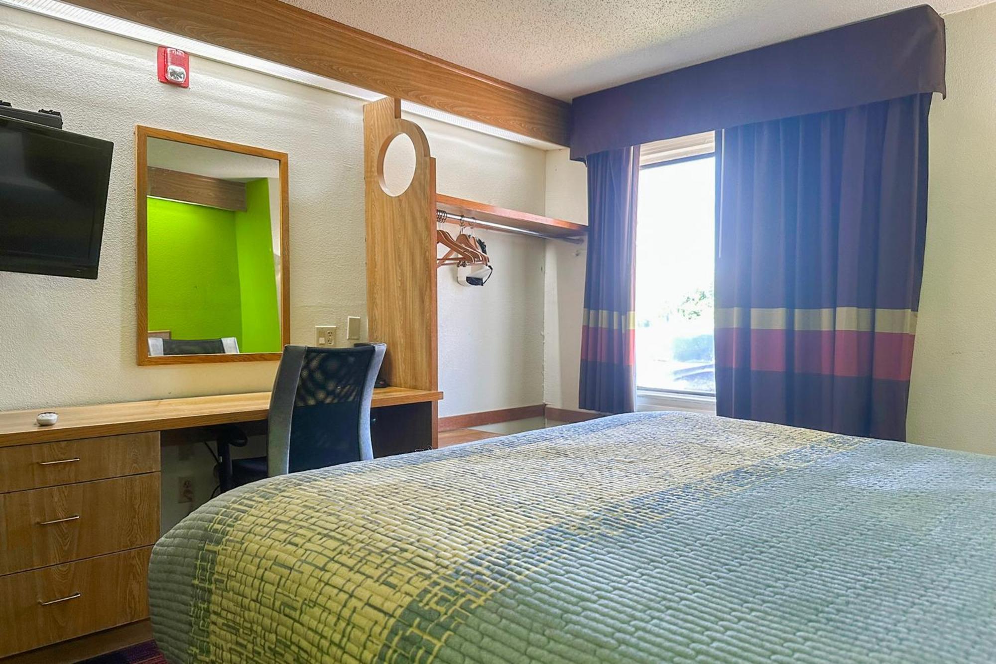 Classic Inn By Oyo I- 240 Near Memphis Airport Exterior photo